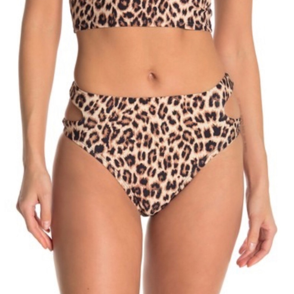 NWOT High Waisted Cheetah Bottoms